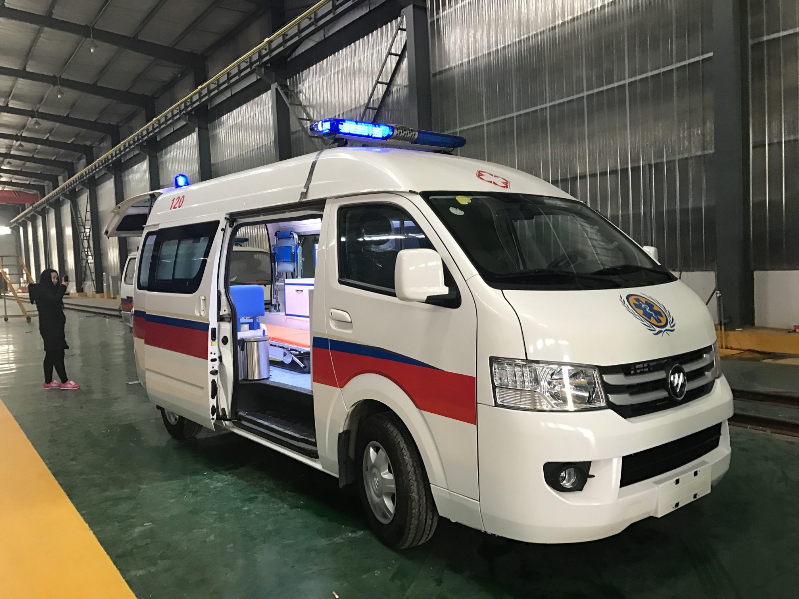 福海县救护车转院